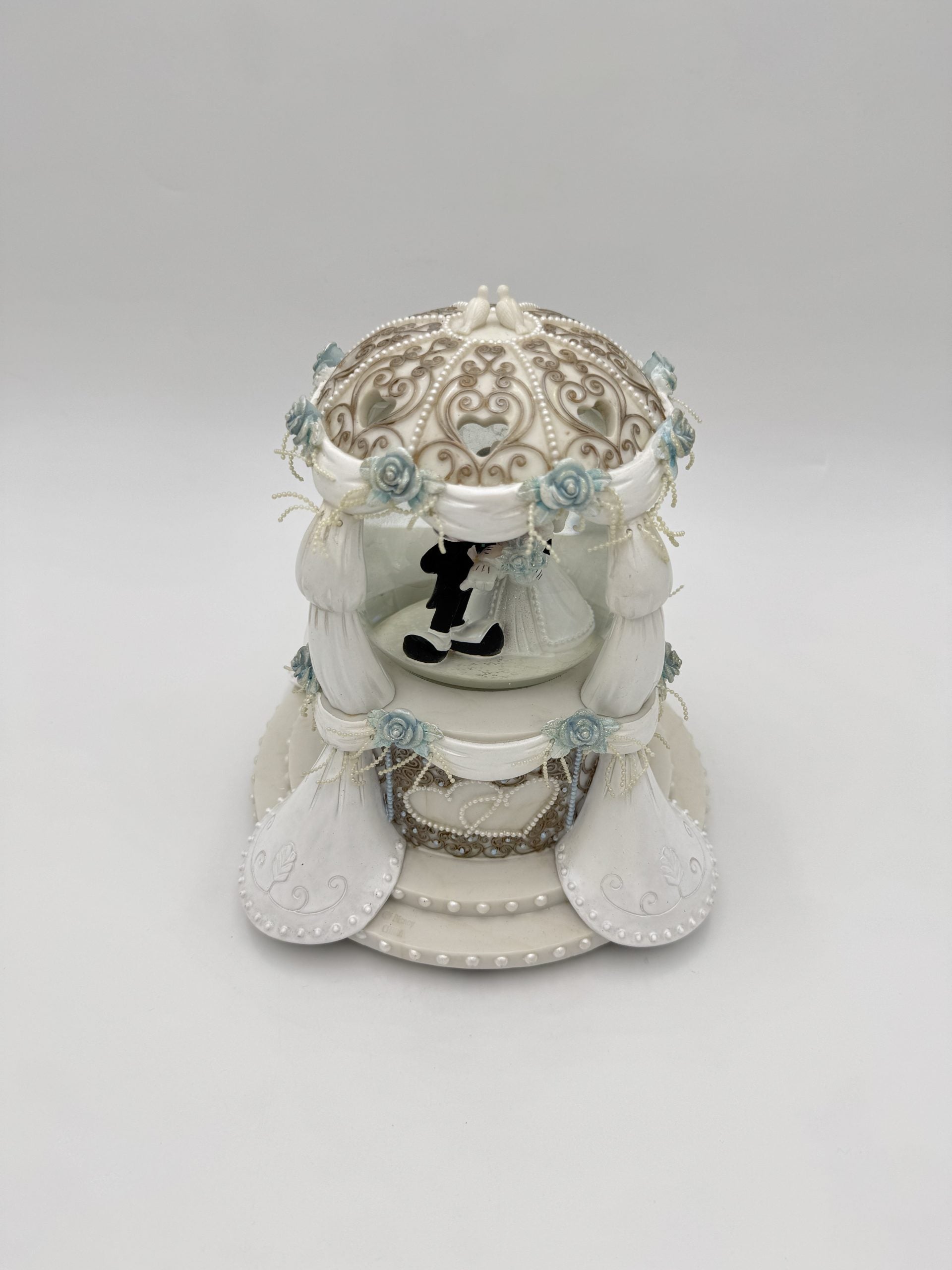Disney Mickey Mouse Minnie Musical Waterball Snowglobe Wedding Globe Rare